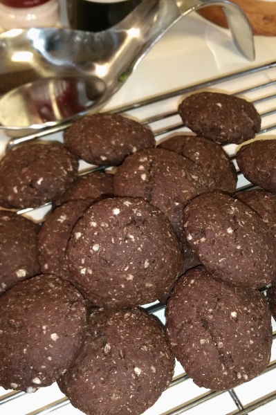 VeganOrganic Dark Chocolate Spelt and Quinoa Cookies